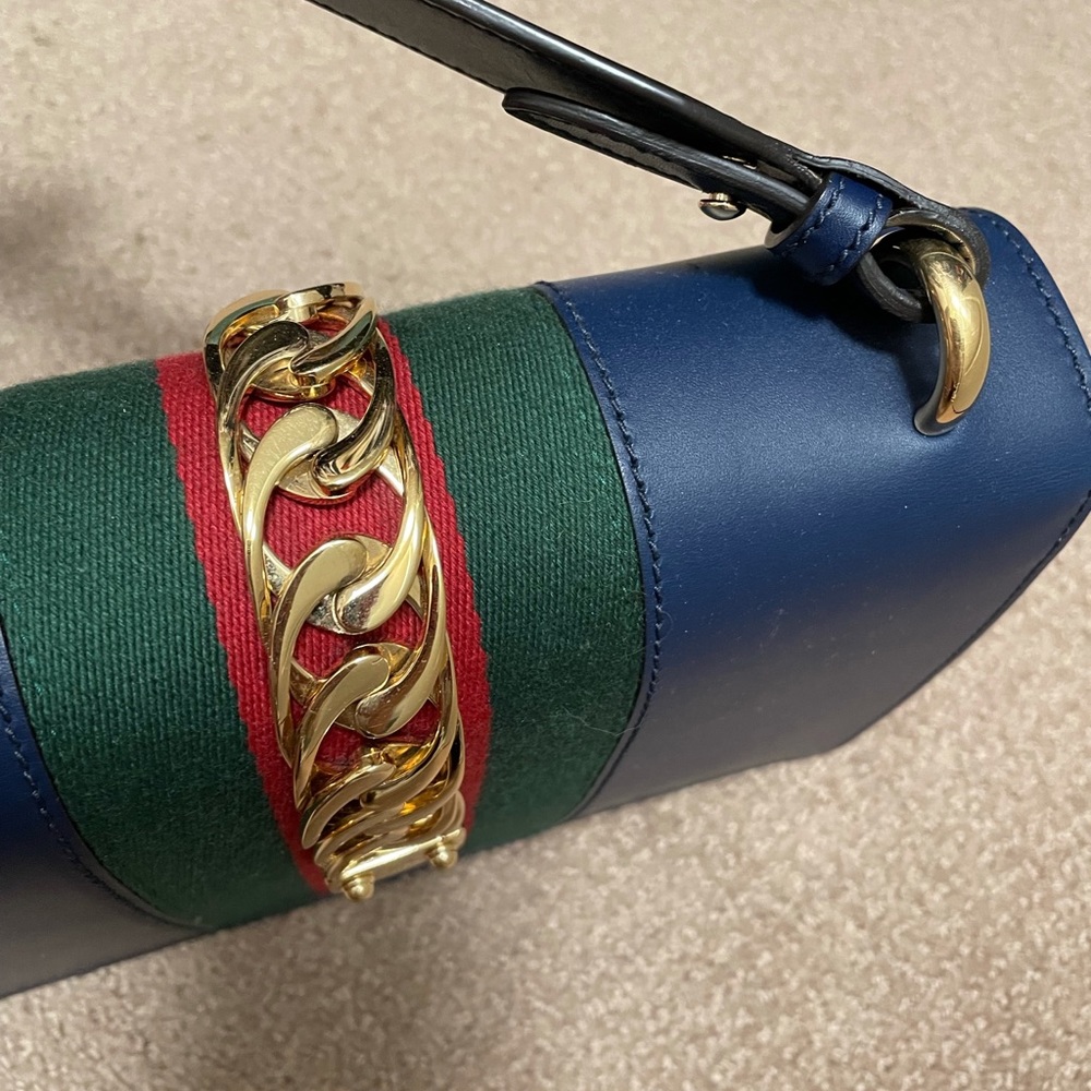 Gucci Sylvie small shoulder bag blue - Picture 5 of 10